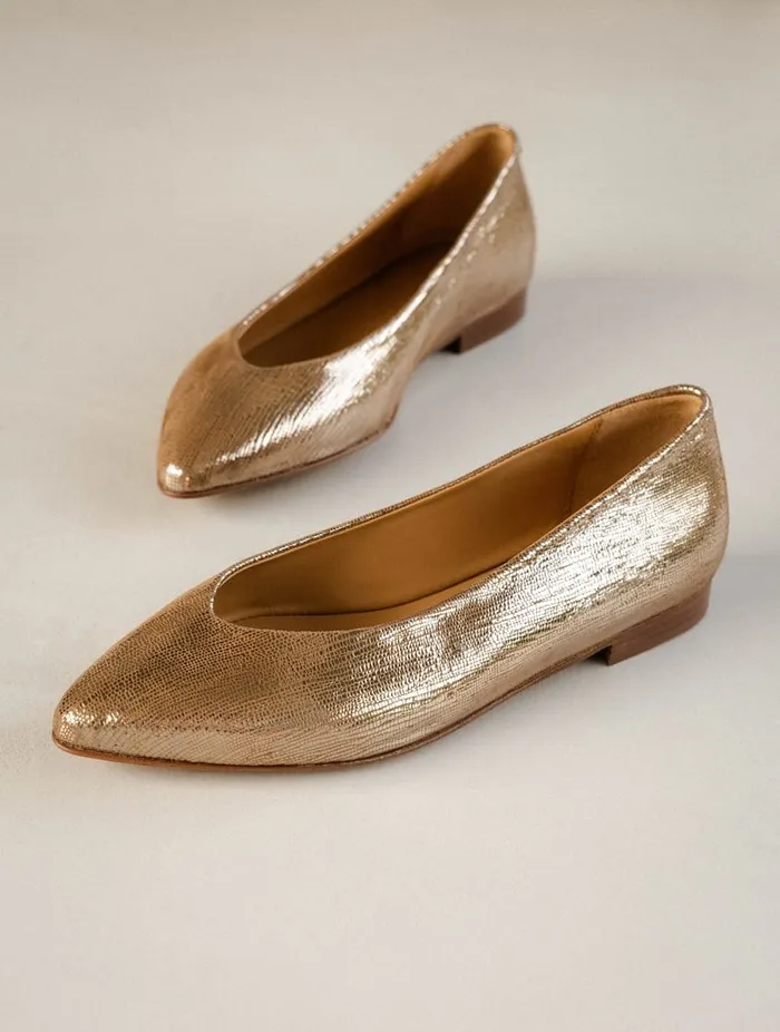 Alyssa Golden Women Bobbies Ballet Flats