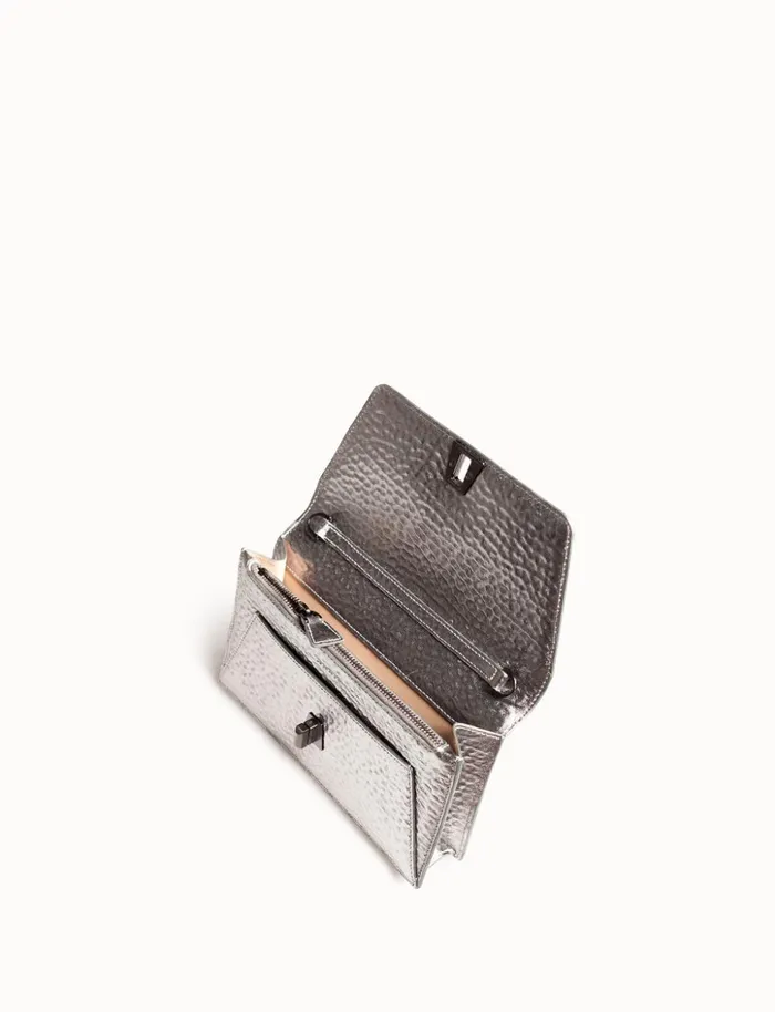 Anouk Envelope In Hammered Leather Inox Women Akris Crossbody Bags
