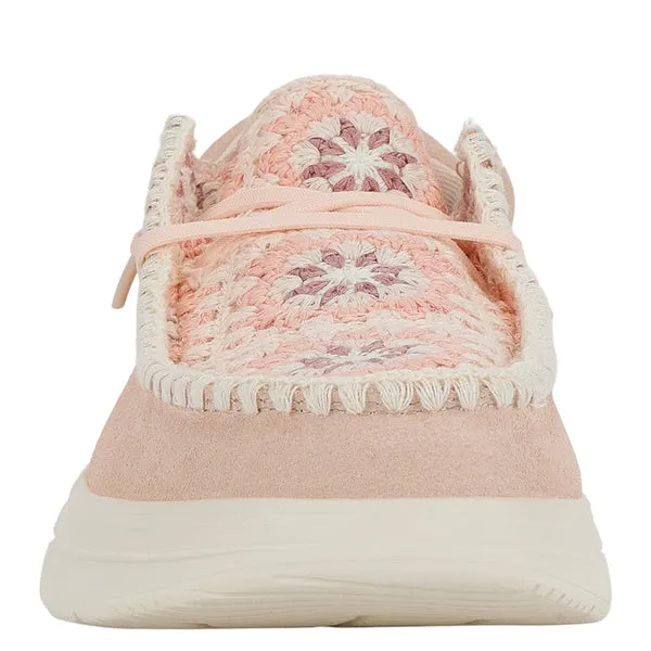 Apparel Platforms heydude Wendy Comf Suede Crochet Pale PinkMulti