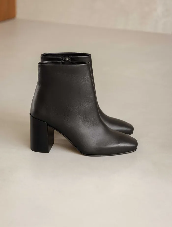 Carla Passion Black Women Bobbies Ankle Boots