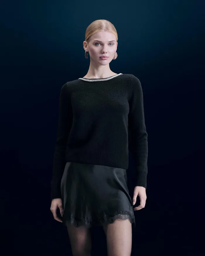 From Future Cashmere Sweaters Women Crewneck Rhinestone Backless Sweater Black