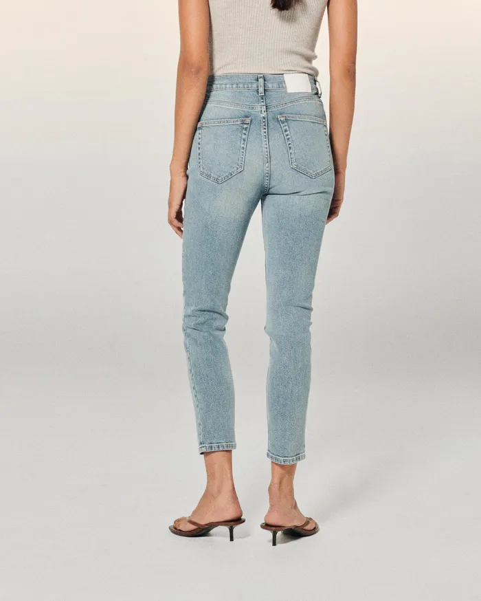 From Future Jeans Women Slim Fit Johnny Jeans Light Blue