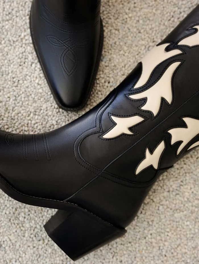 Joon Passion Black Women Bobbies Knee High Boots