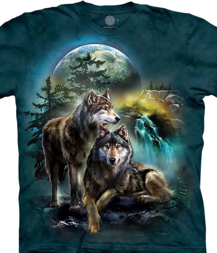 Liquid Blue TShirt Men Wolf Lookout Classic Cotton TShirt