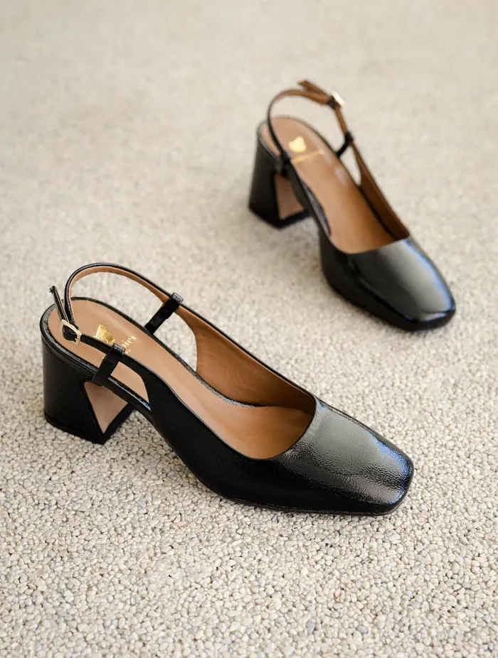 Maddie Black Vinyl Women Bobbies Pumps and Mary Janes