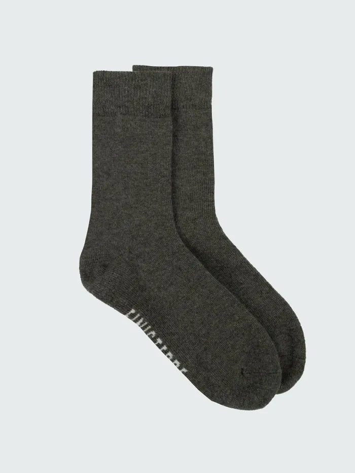 MenWomen Classic Wool Sock Olive Finisterre Socks