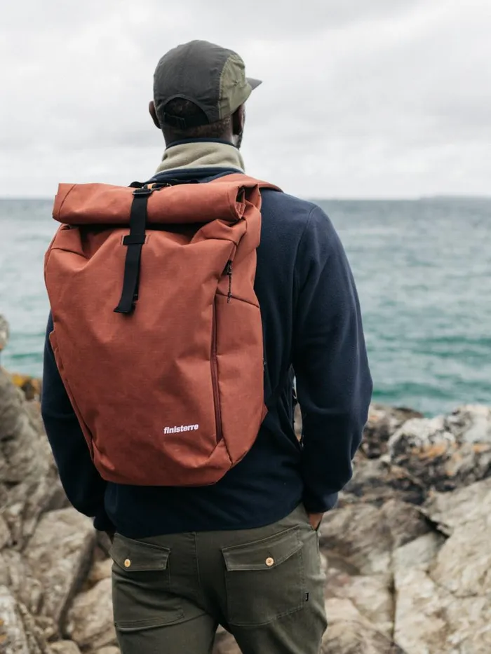 MenWomen Nautilus 23L Backpack Dark Rosewood Finisterre Bags