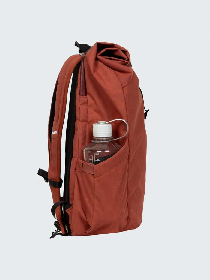 MenWomen Nautilus 23L Backpack Dark Rosewood Finisterre Bags