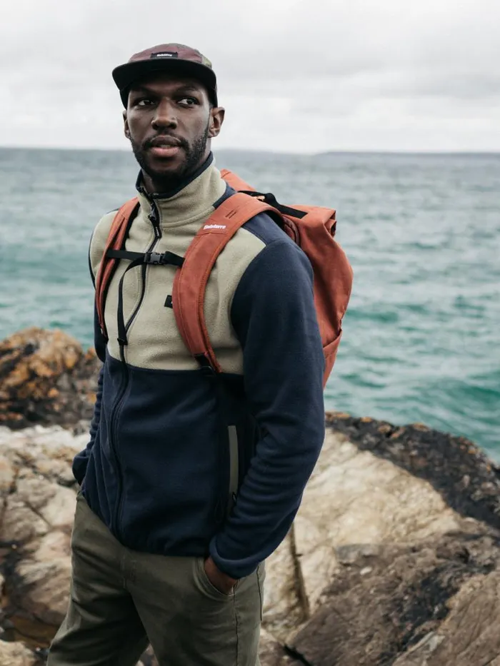 MenWomen Nautilus 23L Backpack Dark Rosewood Finisterre Bags