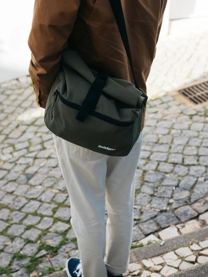 MenWomen Nautilus Crossbody Bag Dark Olive Finisterre Bags