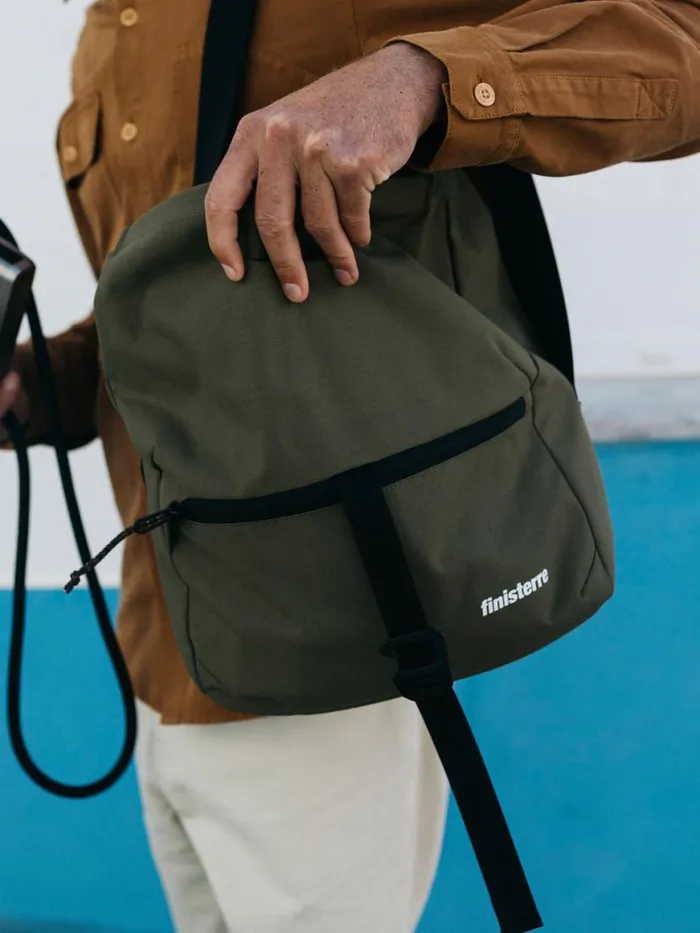 MenWomen Nautilus Crossbody Bag Dark Olive Finisterre Bags