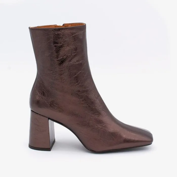ngel Alarcn Boots And Booties Woman DRIMIA 8211 Square Toe Leather Booties Wide Heel And Zip