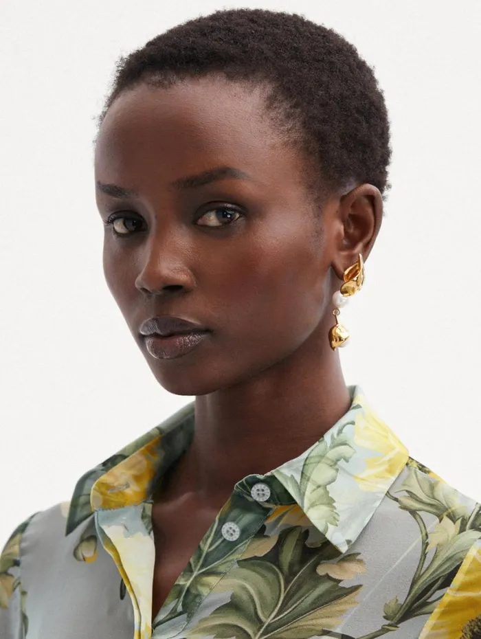 Oscar De La Renta Abstract Leaf Pearl Drop Earrings Gold Women Earrings Oscar De La Renta Abstract Leaf Pearl Drop Earrings Gold Women Earrings