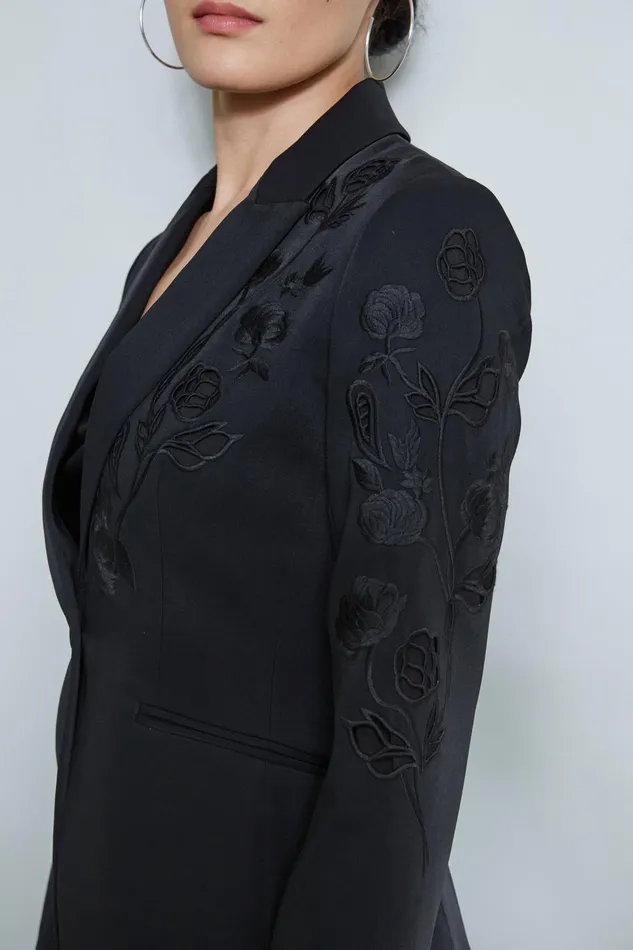 Outlet 8211 Women Jackets and Blazers Elie Tahari Embroidered Crepe Blazer Noir