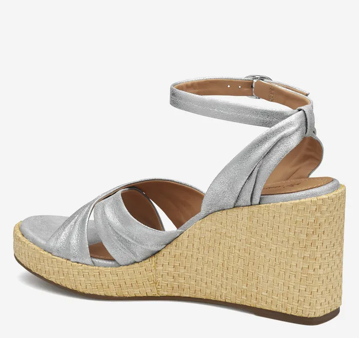 Sandals Johnston and Murphy Women Marcia CrossBand Sandal Silver Metallic Kid Suede