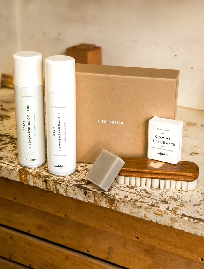 ShoeCare Kit Suede Leather and Nubuck MenWomen Bobbies Leather Care Products