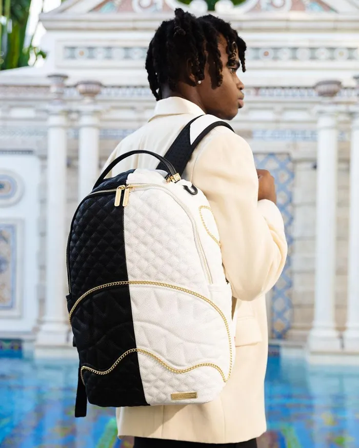 SPRAYGROUND Backpacks LEVELED UP SPLIT QUILT SHARK BACKPACK DLXV 8211 Universal SPRAYGROUND Backpacks LEVELED UP SPLIT QUILT SHARK BACKPACK DLXV 8211 Universal
