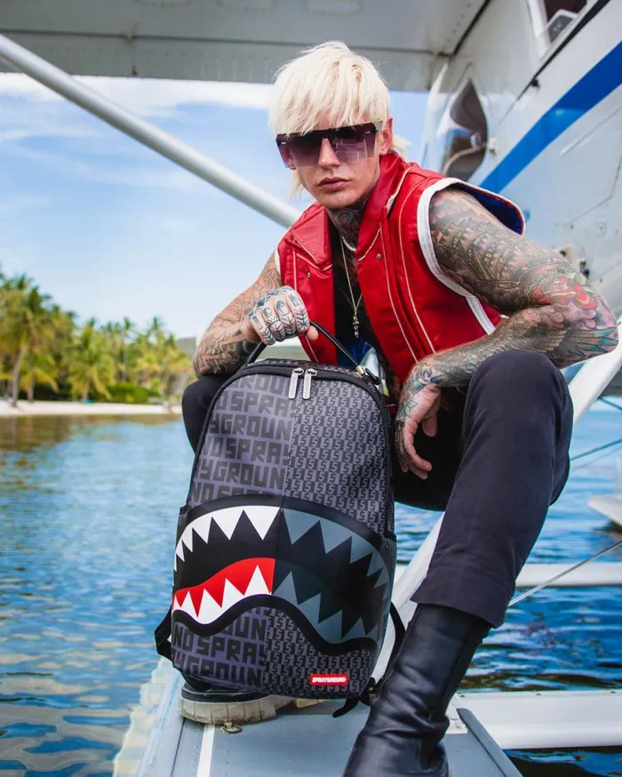 SPRAYGROUND Backpacks SHARKFINITY STEALTH PILOT BACKPACK DLXV 8211 Universal SPRAYGROUND Backpacks SHARKFINITY STEALTH PILOT BACKPACK DLXV 8211 Universal