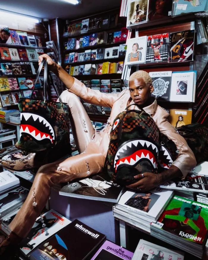 SPRAYGROUND Handbags BIG SKY FUR SHARK TOTE 8211 Universal SPRAYGROUND Handbags BIG SKY FUR SHARK TOTE 8211 Universal