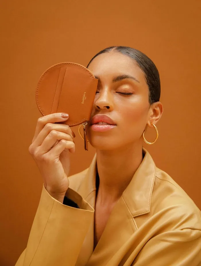 Vrone Amber Camel Women Bobbies Small Leather Goods Vrone Amber Camel Women Bobbies Small Leather Goods
