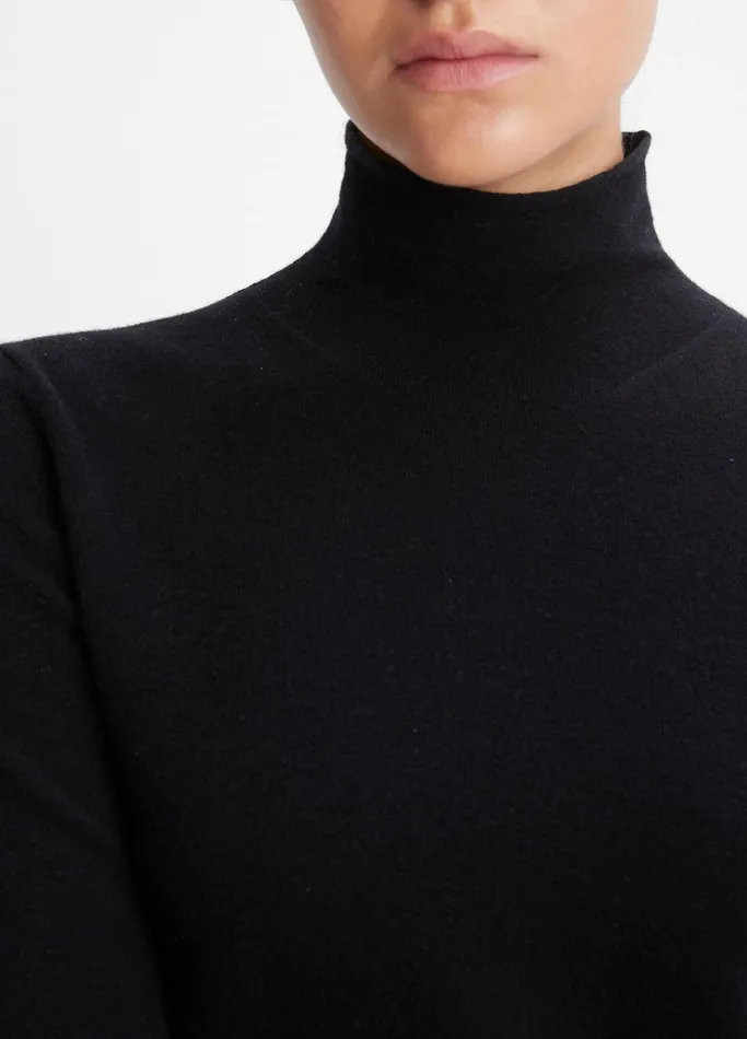Vince Sweaters Women WoolBlend Slim Turtleneck Sweater Black