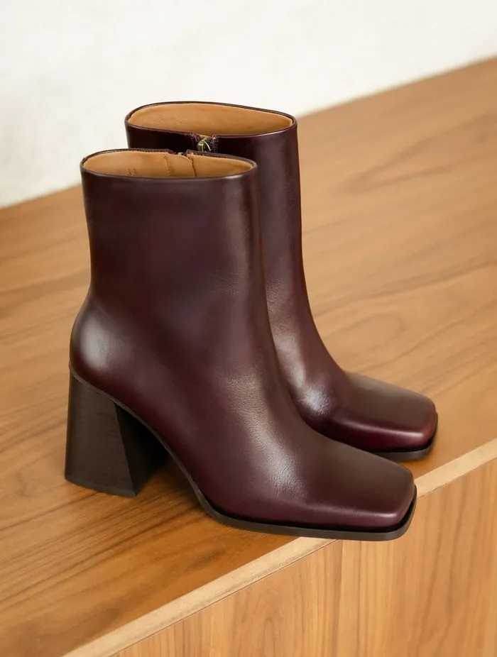 Wilma Cabernet Women Bobbies Ankle Boots