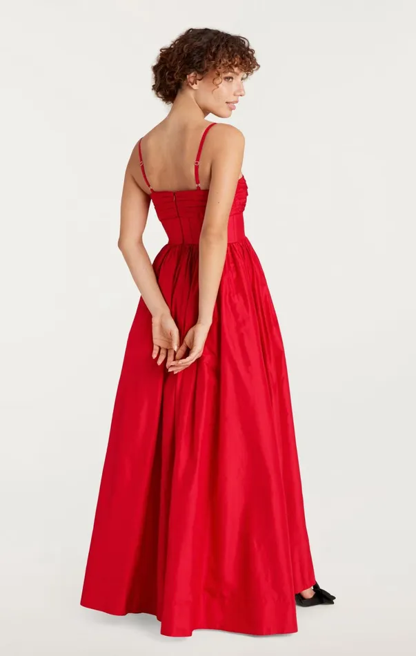 Women Cocktail and Evening Cinq Sept Violetta Gown Candy Apple