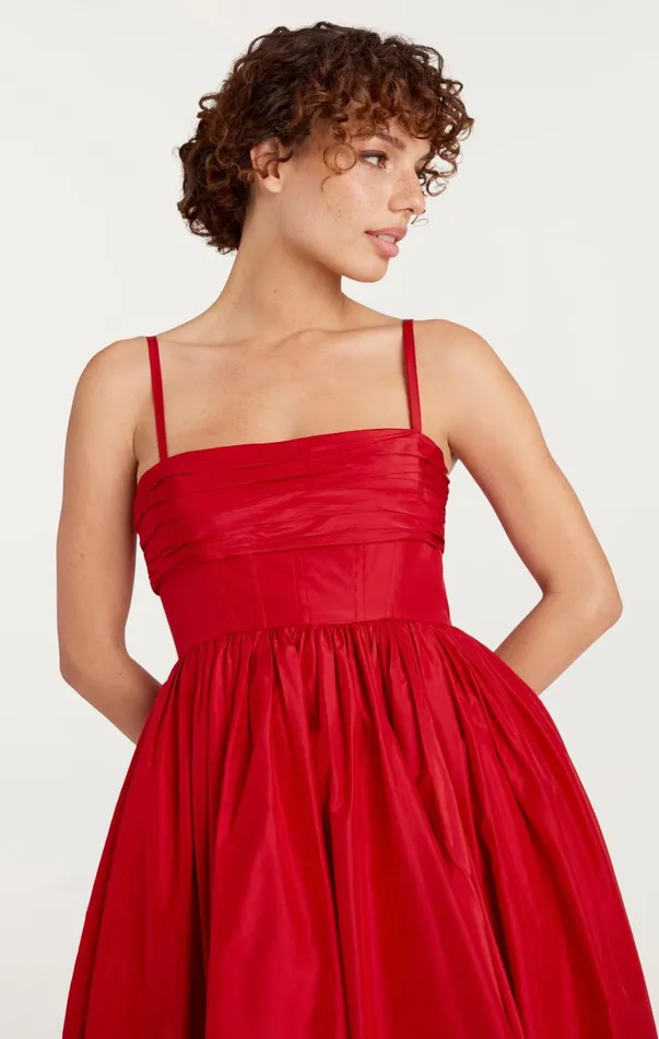 Women Cocktail and Evening Cinq Sept Violetta Gown Candy Apple