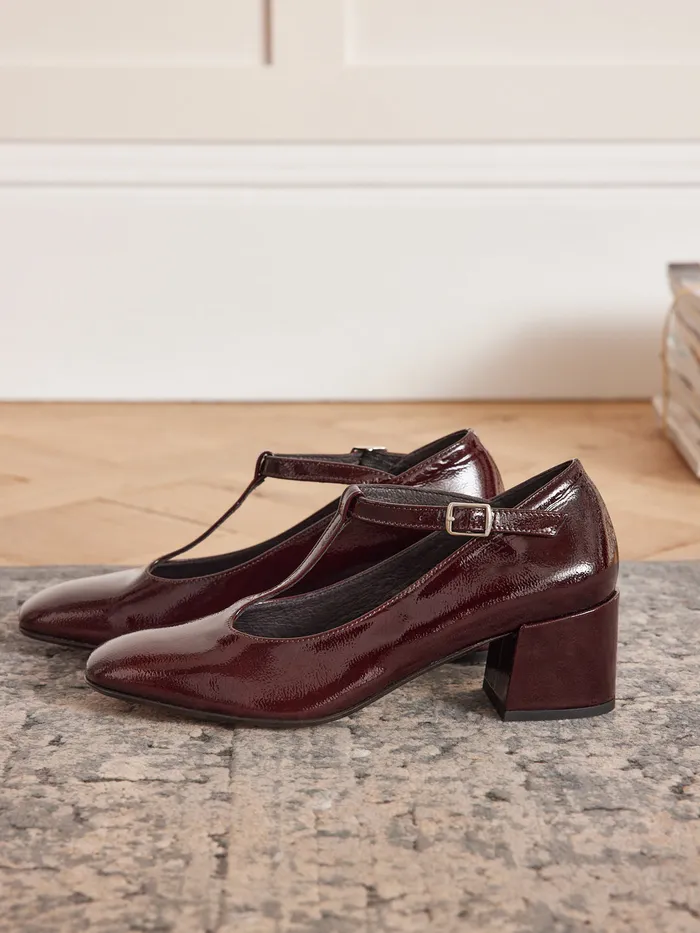 Women Cyrillus Shoes Patent TStrap Pumps Marron Glace