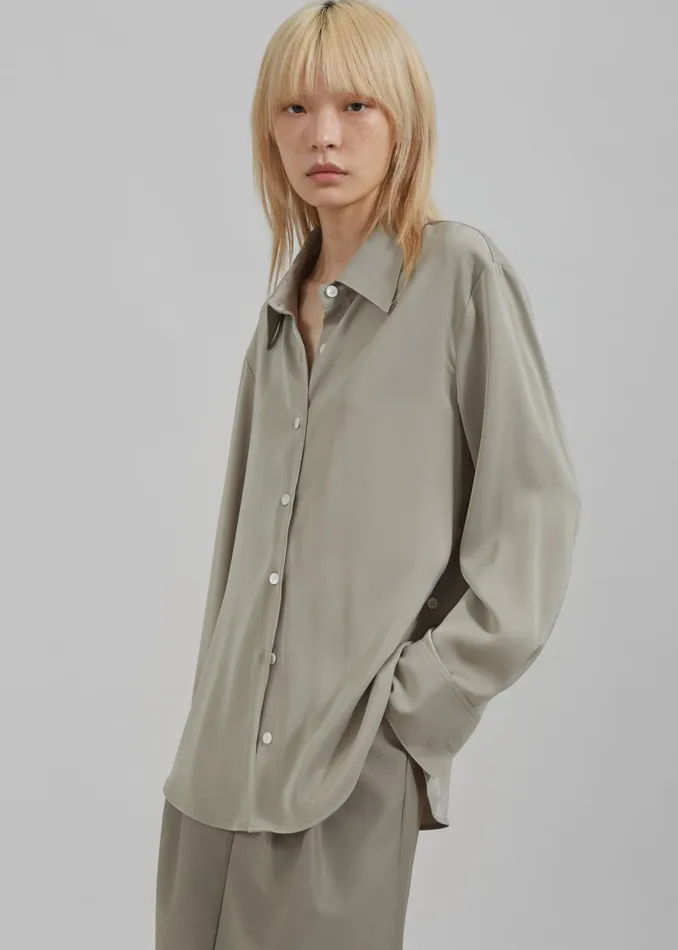 Women Daylin Button Up Shirt 8211 Khaki The Frankie Shop Tops