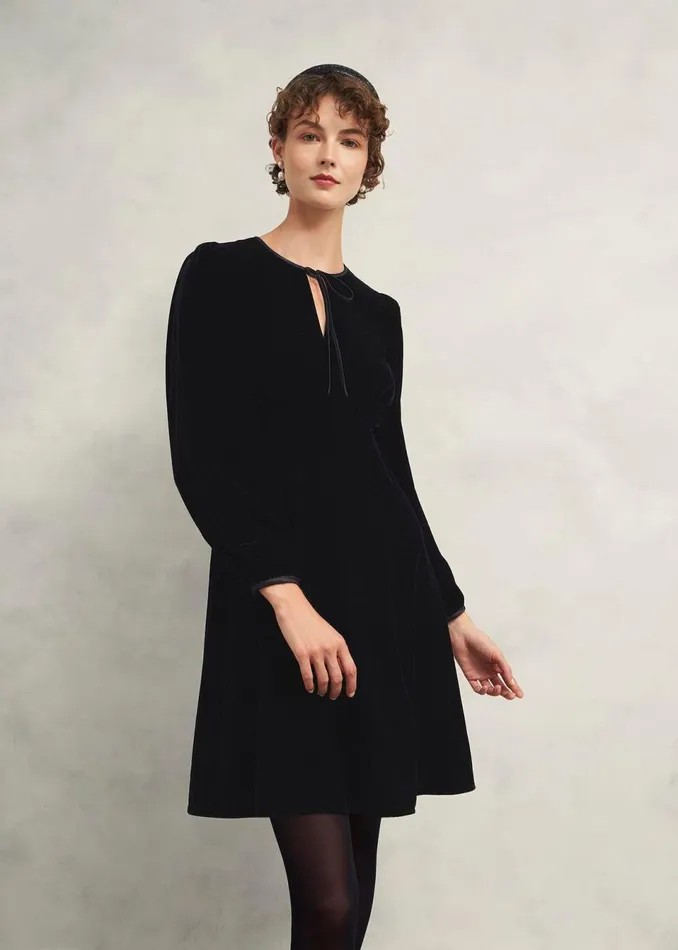 Women Dresses and Jumpsuits Hobbs Osterly Velvet Dress Black