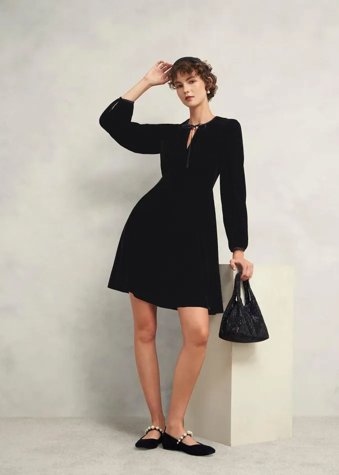 Women Dresses and Jumpsuits Hobbs Osterly Velvet Dress Black