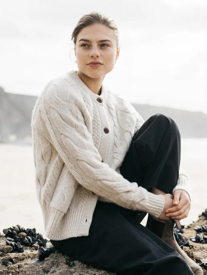 Women Ennis Cable Knit Cardigan Oatmeal Finisterre Knitwear