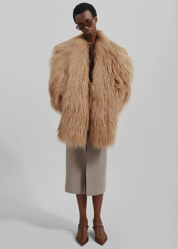 Women Miley Faux Fur Jacket 8211 Camel The Frankie Shop Outerwear