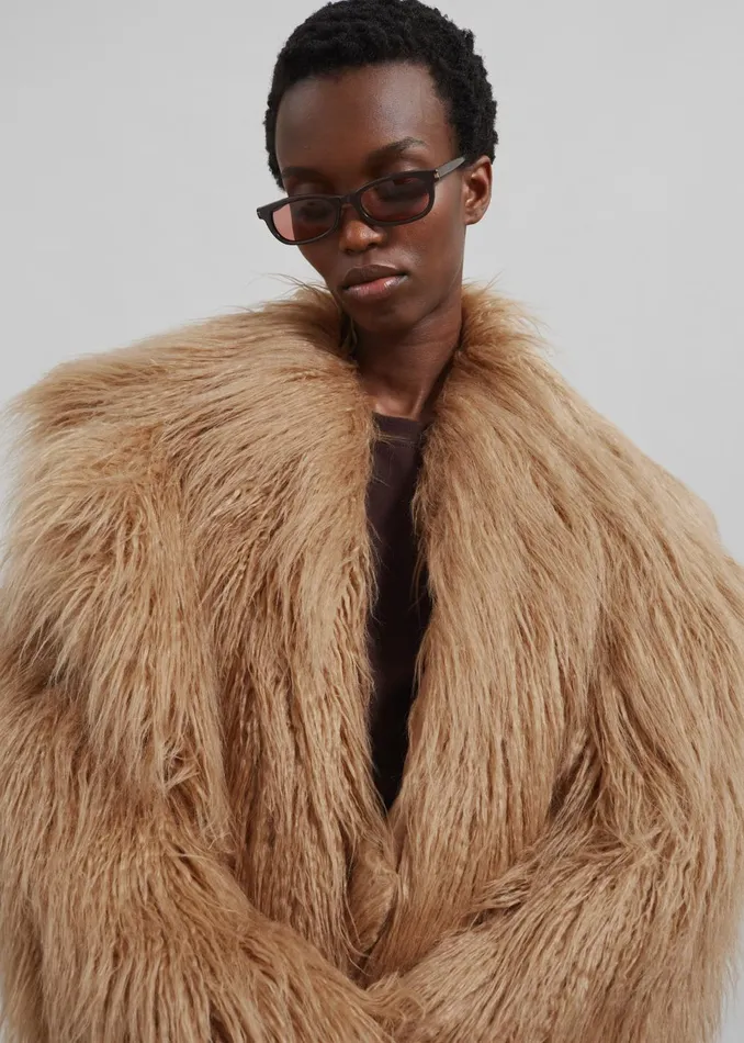 Women Miley Faux Fur Jacket 8211 Camel The Frankie Shop Outerwear