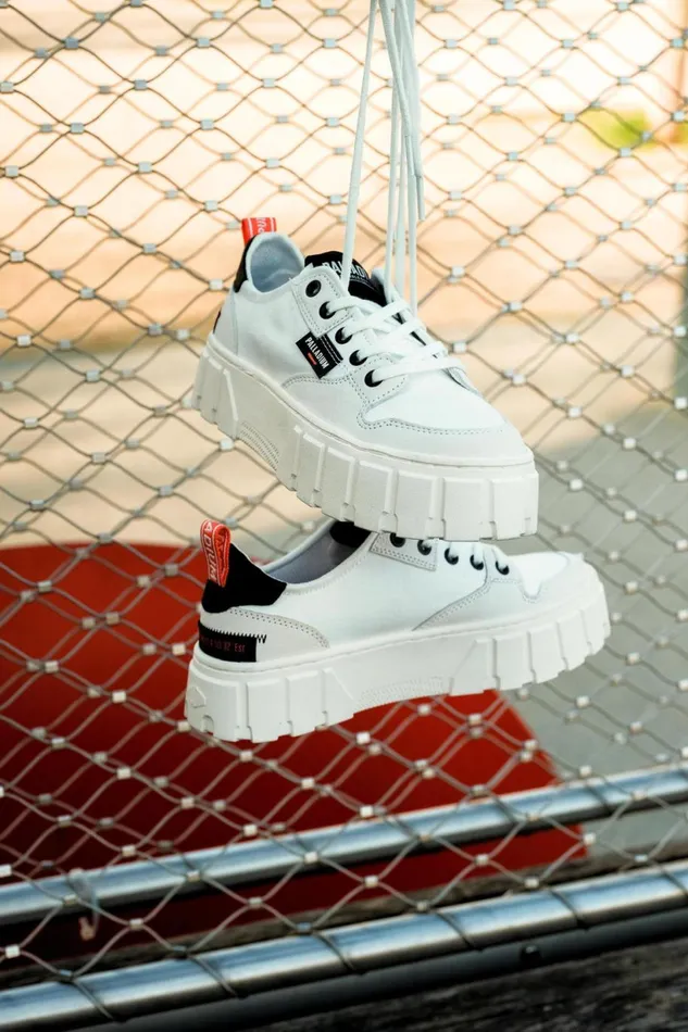Women PALLATOWER LO Star White PALLADIUM Sneakers