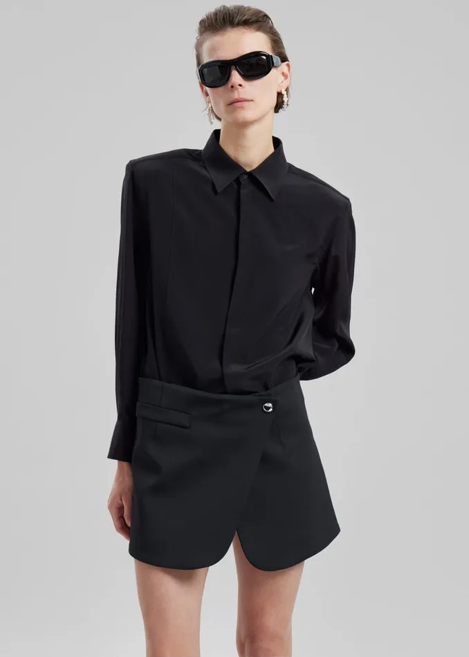 Women Sophie Silky Padded Shirt 8211 Black The Frankie Shop Tops