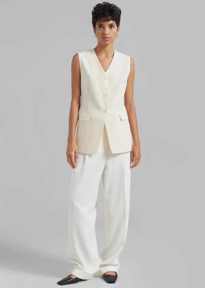 Women Sutton Vest 8211 Cream The Frankie Shop Outerwear
